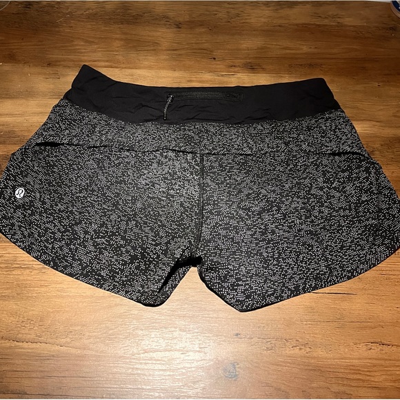 Speed Up Low-Rise Lined Short 2.5" - Picture 5 of 6